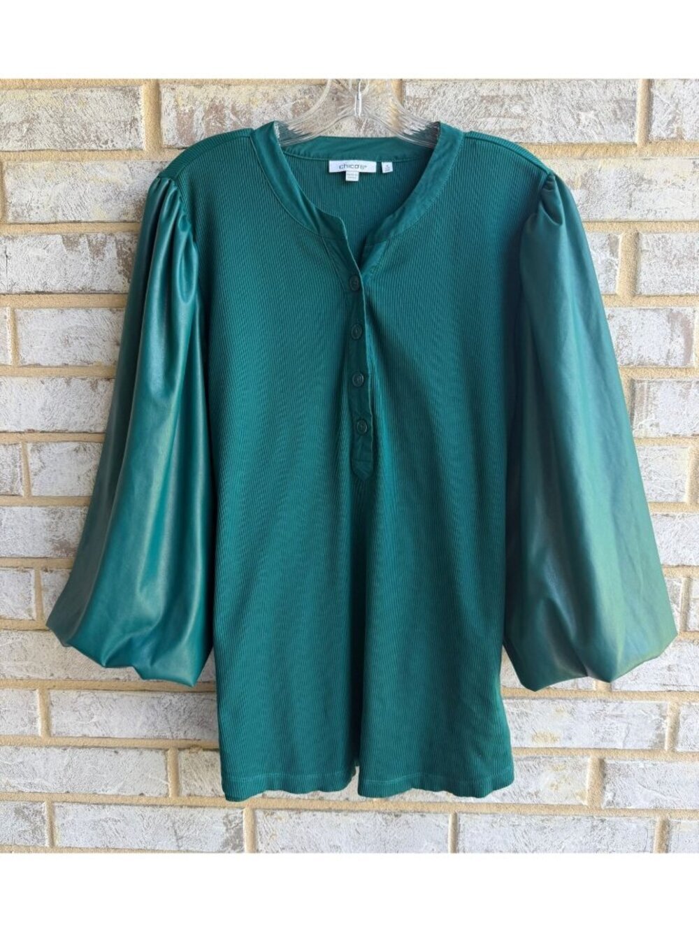 Chico's Green Faux Leather 3/4 Sleeve Half Button Stretch Blouse Size 4 (XXL)